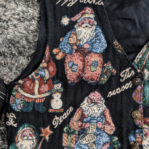 ❌ Vintage festive tapestry Santa vest 🎅 - Picture 3 of 4